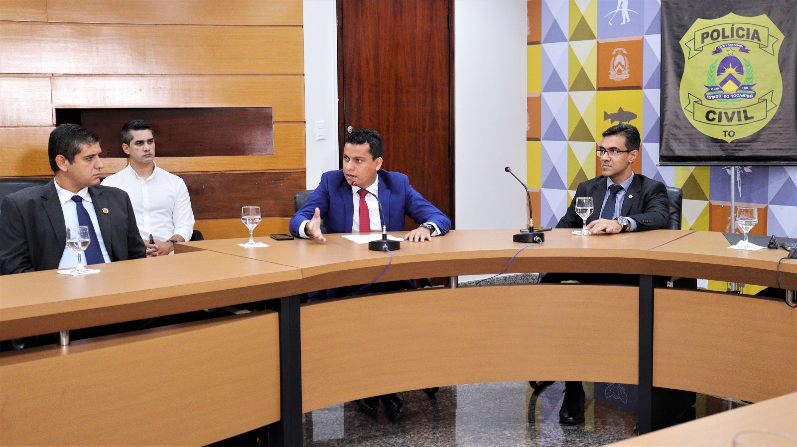 Delegado Israel Andrade falou sobre suposto envolvimento dos suspeitos com lavagem de dinheiro 