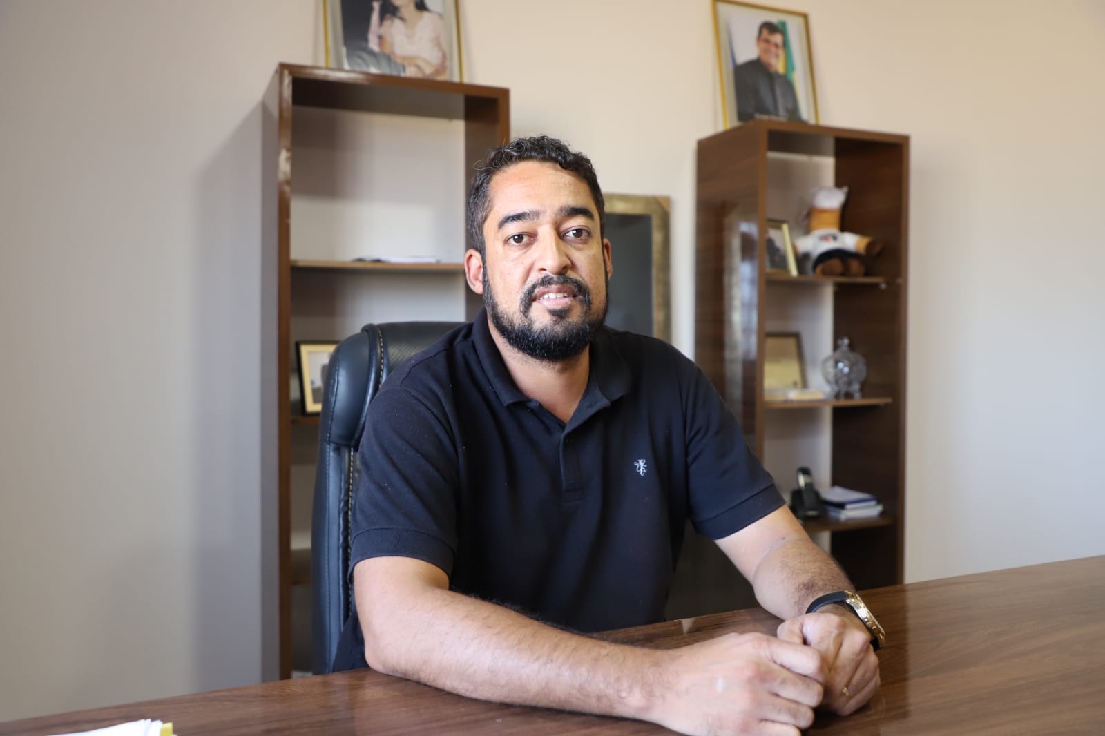 Secretário de Controle Urbano de Talismã, Alexandre Carrijo, explica que cerca de 30% da obra de pavimentação está executada e os serviços ocorrem dentro do cronograma planejado
