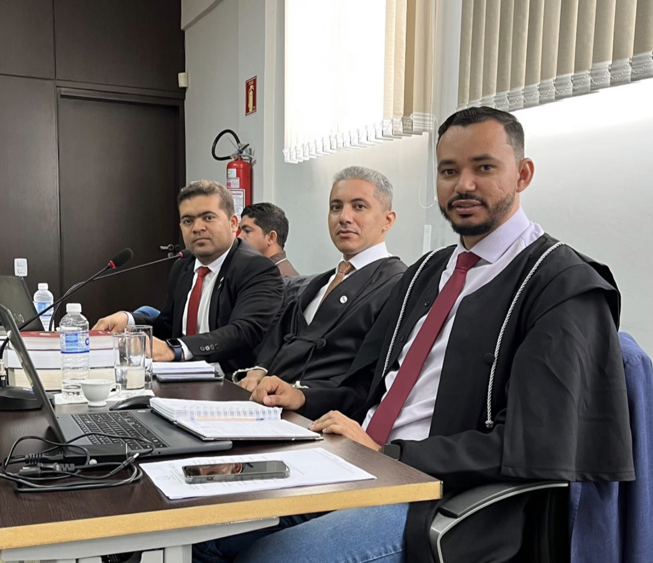 Advogados Leonardo Almeida, Samuel Rocha e Wagner Nascimento
