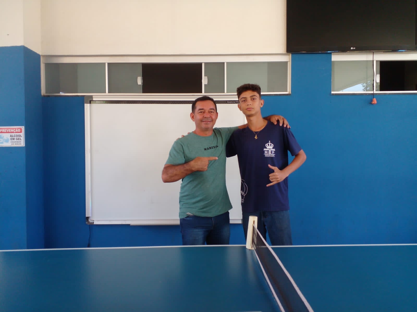 Professor Aguinaldo Japão e aluno Pedro Victor