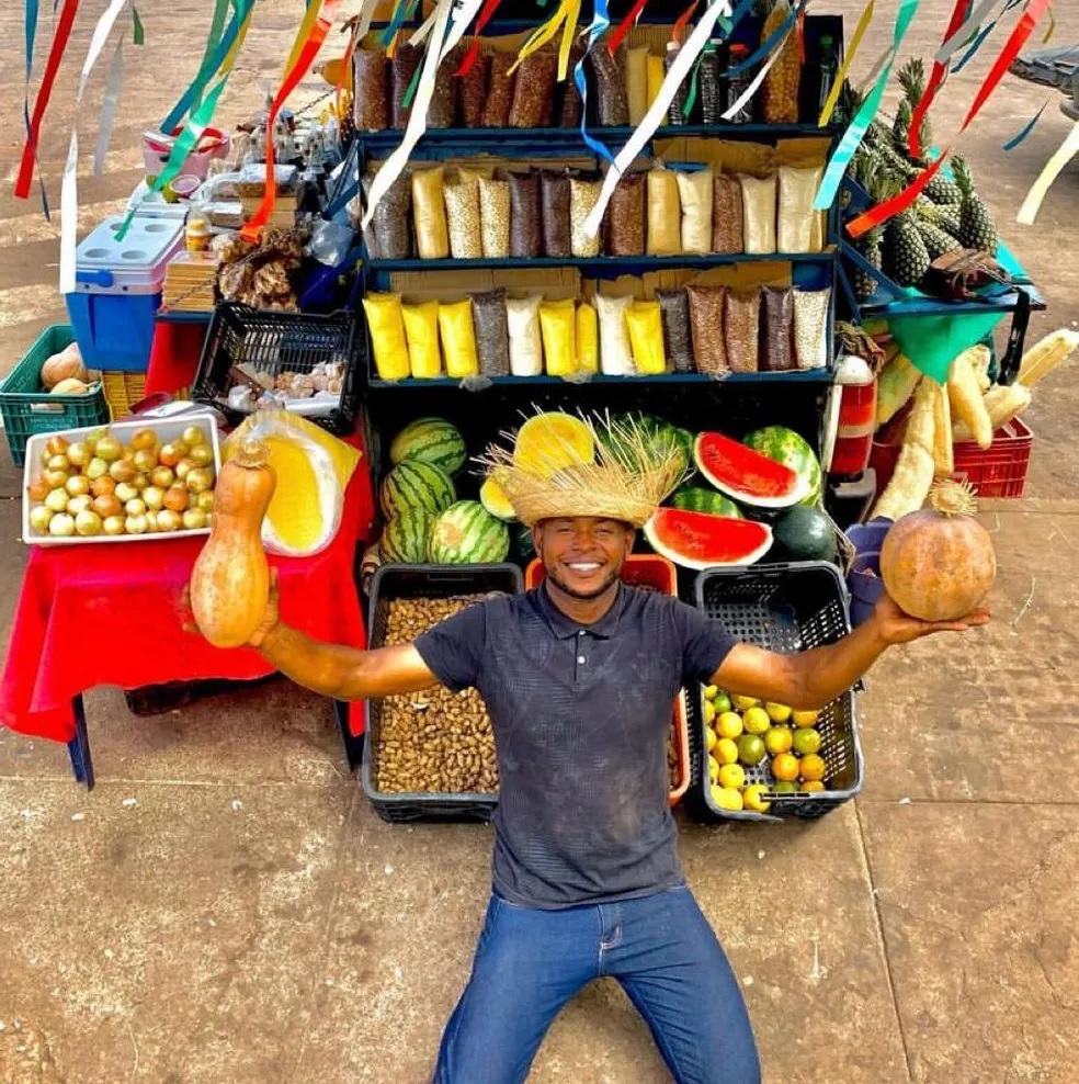 Django Frutas tem banca em estacionamento no centro de Palmas — Foto: Arquivo pessoal
